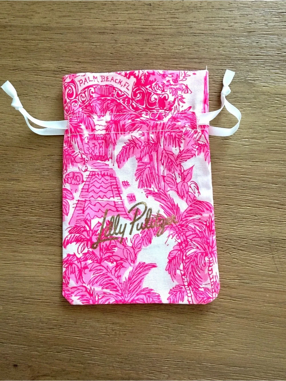 Lilly Pulitzer set of 4 Jewelry Printed Pouches With Drawstring